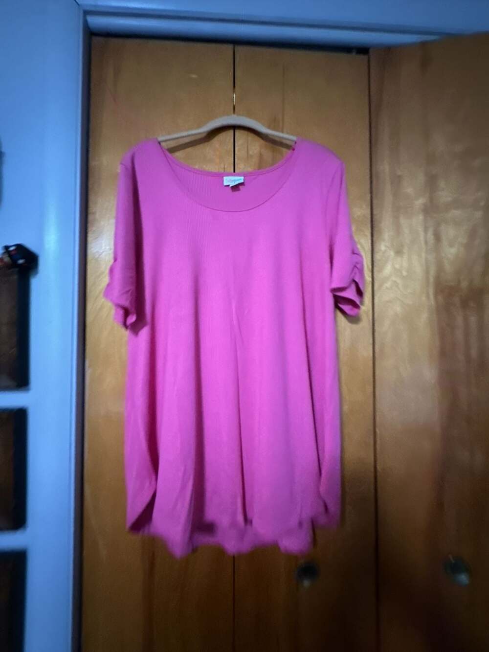LuLaRoe Tunic Size XL Pink Ruched Sleeve Top
